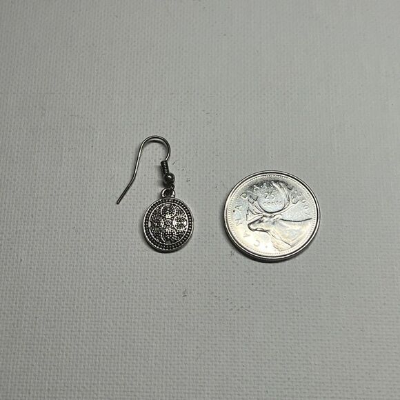 Retro Silver-tone Marcasite Drop Earrings - Picture 5 of 5